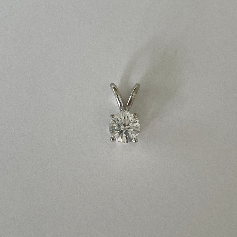 14KT White Gold Round Brilliant Cut Diamond Pendant